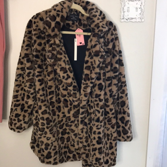 🆕 Love Tree Leopard 🐆 print coat 🧥 - Picture 2 of 4